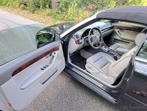 Audi A4 Cabriolet 2.4 V6 multitronic - 7