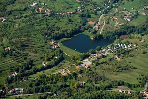 Výhodne predáme stavebný pozemok s prípojkami a povolením. - 7