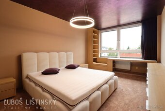 Luxusný 2 izbový byt s balkónom, vlastným kúrením a parkova - 7