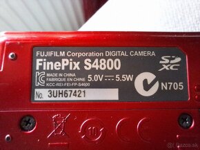 Fujifilm Finepix S4800 - 7