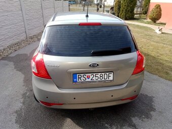 Kia ceed 1.4 2011 - 7