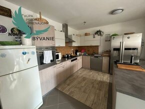 Dom 2x apartmán s garážou len 50m od mora s výhľadom na more - 7