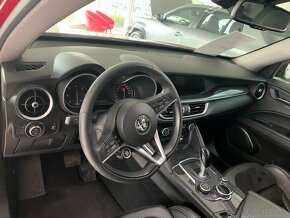 Alfa Romeo Stelvio 2,2 JTD 160k AUTOMAT - 7