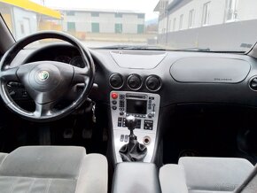 Alfa Romeo 166 - 7