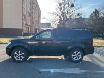 Nissan Pathfinder 2,5 dci 192000km - 7