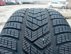 Zánovné zimné pneumatiky Pirelli 245/45R20 103V - 7