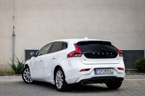 Volvo V40 D4 Momentum Geartronic - 7