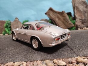 Prodám model 1:18 Renault Alpine a110 1600s 1973 - 7