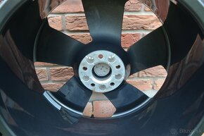 5x112 R21 Hlinikove disky original Audi Etron Bicolor - 7