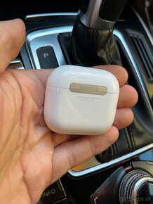 Apple AirPods (4. generácie) - 7