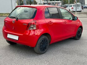 Toyota Yaris 1,0 benzín nova STK - 7