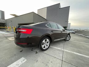 Škoda Superb 1.5 TSi ACT Style DSG 110KW AT/7 1.majitel - 7