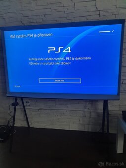 Predám Playstation 4 Pro 1 TB - 7