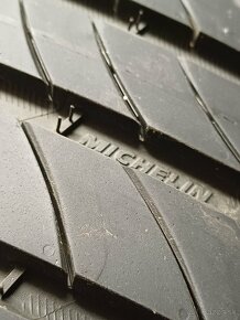 Pneumatiky Michelin  205/55R17.91V - 7