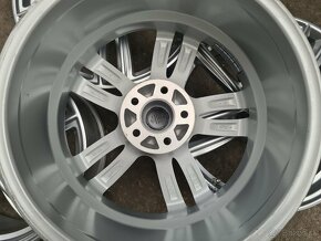 5x112 r18 ET30 x 8J elektróny ŠKODA, VW, SEAT, AUDI,MERCEDES - 7