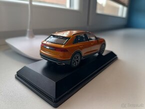 Model auta Audi Q8 2017 (Dragon Orange) - 7