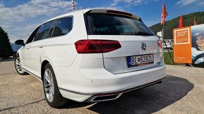 Volkswagen Passat Variant 2.0 TDI Elegance 4Motion DSG - 7