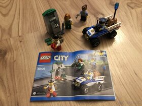 Lego CITY 60136 - Policajná naháňačka - bankomat - 7