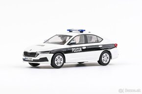 Škoda Octavia IV zahraniční policie 1:43 Abrex - 7