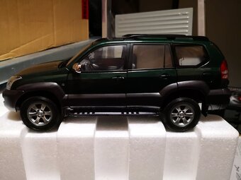 1:18 Autoart, modely SUV - 7