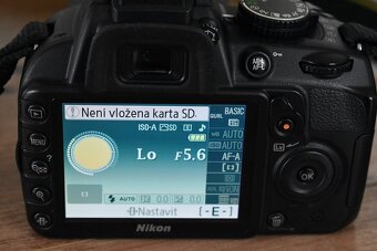 Nikon D 3100 + VR objektiv 18-105 AF-S - len 6 000 snimkov - 7