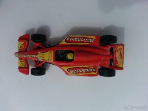 HOT WHEELS - McDonalds FORMULA 1 CAR - POZRI DETAILNÉ FOTO - 7