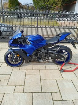 Yamaha R1 2022 - 7