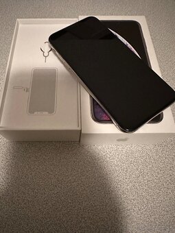 Apple iPhone Xs 64gb - 7