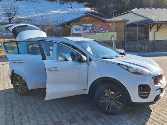 KIA SPORTAGE 2.0 CRDI 4x4 100 kw A/T automat kup.v SR - 7