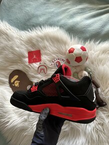 Jordan 4 - 7