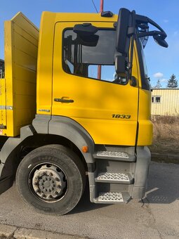 Predám Mercedes Axor 1833 hydr.ruka Hiab 090. - 7