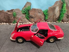 prodám model 1:18 ferrari 275GTB - 7