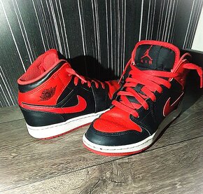 Air Jordan I - 7