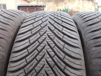 Pneumatiky Vredestein 205/60R16 XL celoročné 4ks - 7