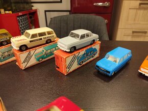 Staré hračky - autíčka škoda, Wartburg PlasticArt ne ITES - 7