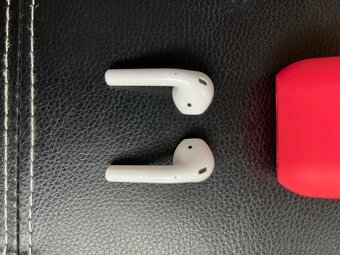 Apple Watch a Airpods super stav - 7