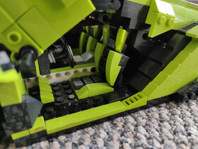 Predám veľké lego LAMBO Mould King - 7