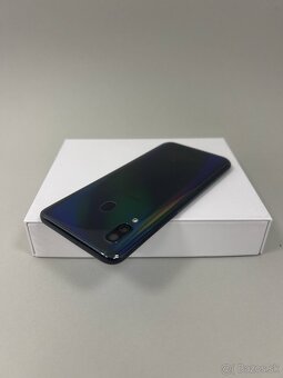 Samsung Galaxy A40 64GB Blue - 7