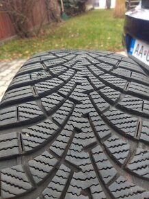 • "16 plechové disky 5x112 + zimné pneu 205/55 R16 • - 7