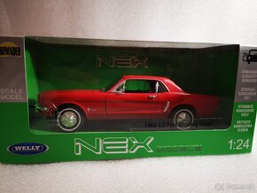 Predám kovový model Ford Mustang Coupe 1964, 1:24 - 7