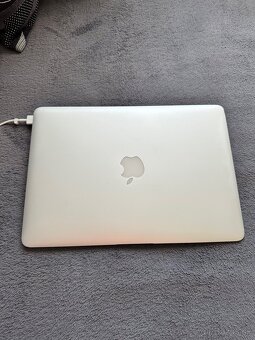 MacBook Air 13 inch Early 2015 - 7