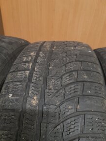 predám zimné pneu 215/55R17 NOKIAN - 7