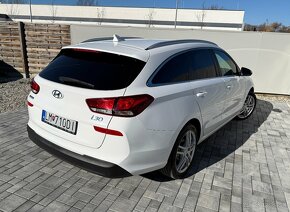 Hyundai i30 CW 1.4 T-GDi Family / 65000KM / 1. MAJITEĽ / - 7