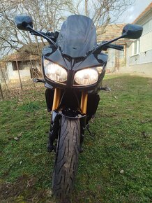 Yamaha fz1 - 7