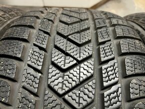 ZIMNA SADA DVOJROZMER 245/40 R19 275/35 R19 PIRELLI - 7