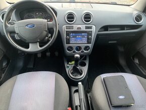 Ford Fusion - 7