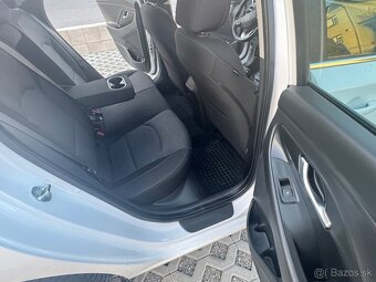 Hyundai i30 1.5 Turbo benzin MHEV -len 20tis km - 7