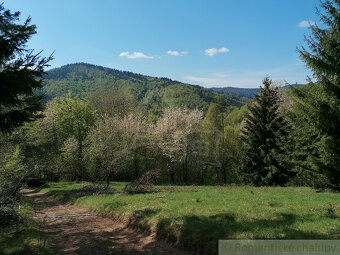 Väčší pozemok obklopený lesom s výhľadom nad obcou Lazy po - 7