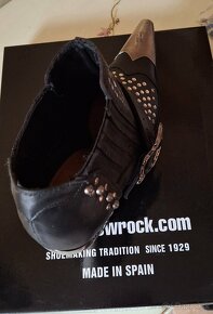 NEW ROCK BOOTS - 7