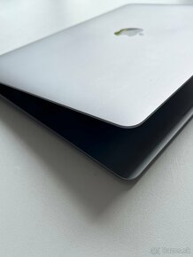 MacBook Air 13 Retina 2019 SpaceGray - 7